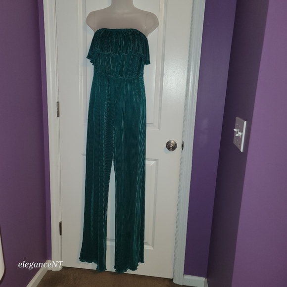 Fashion Nova Off Shoulder Teal Jumpsuit Sz: M - Picture 3 of 8